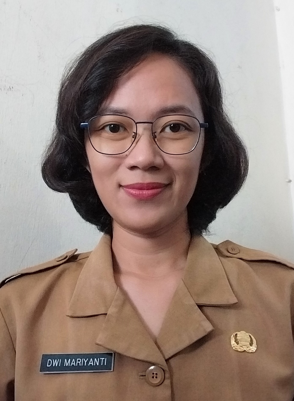 DWI MARYANTI, SM